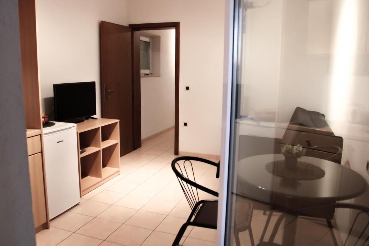 Apartments Larus Башка-Вода Экстерьер фото