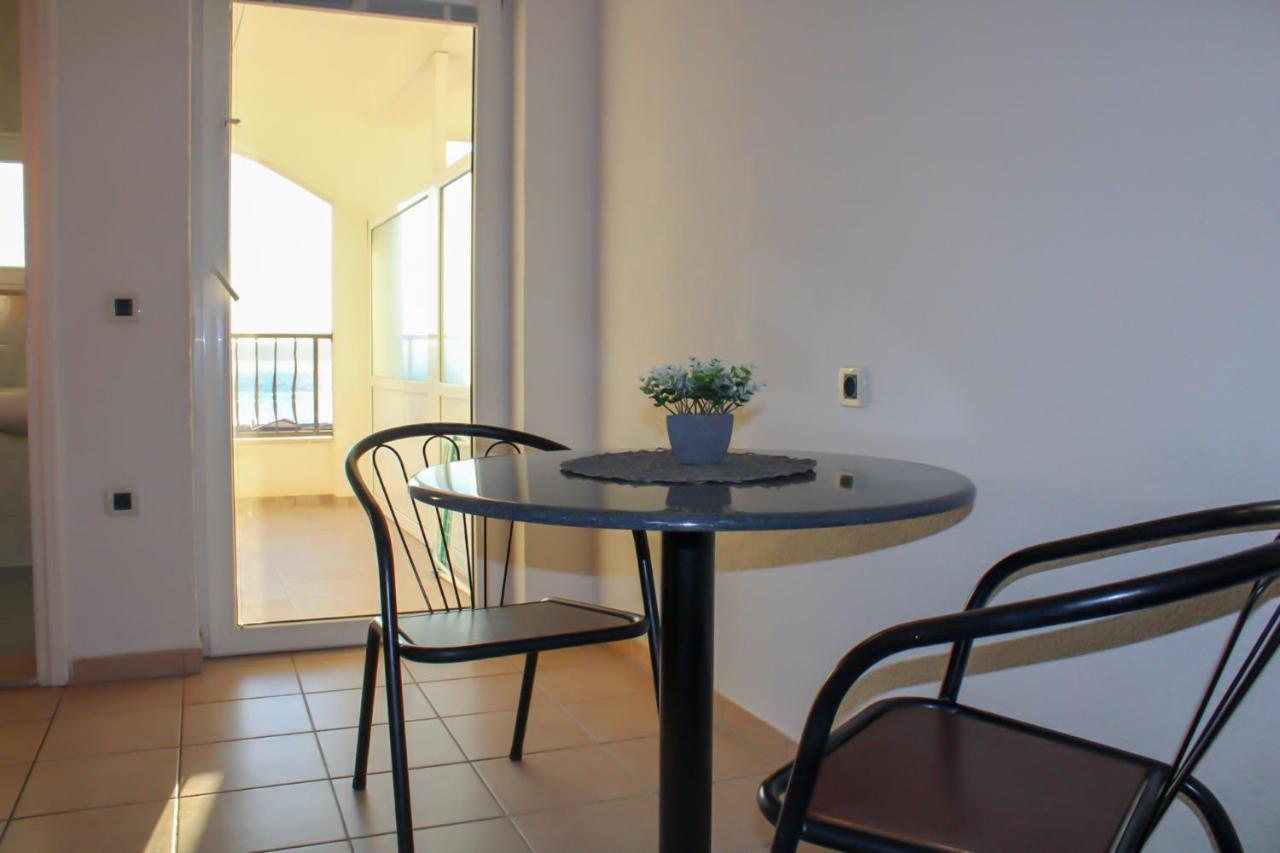 Apartments Larus Башка-Вода Экстерьер фото