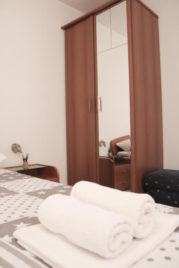Apartments Larus Башка-Вода Экстерьер фото