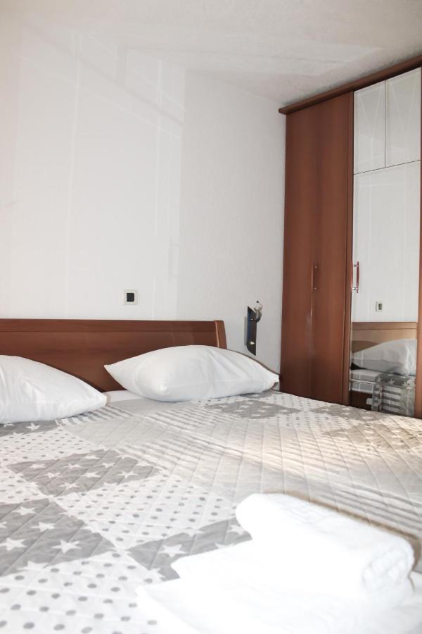 Apartments Larus Башка-Вода Экстерьер фото